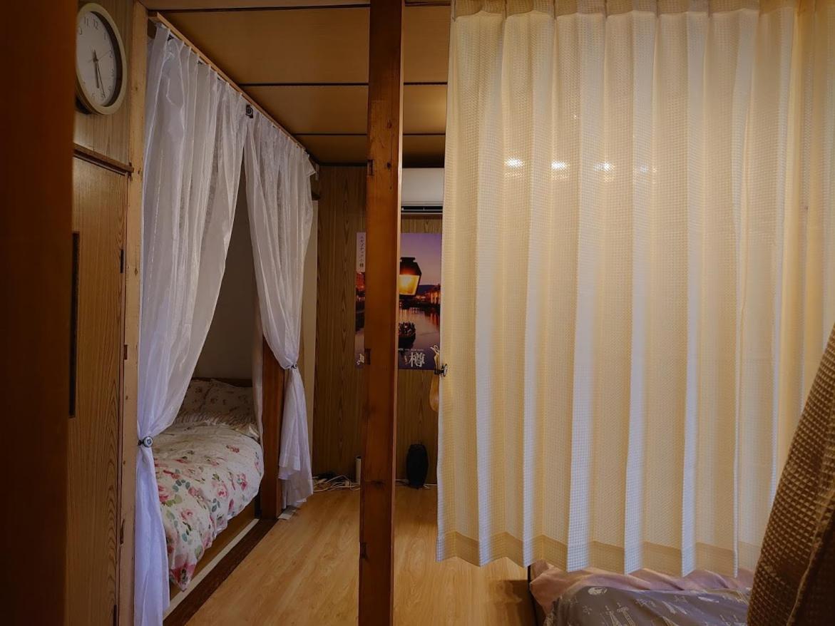 Otaru Guest House Tarune Bagian luar foto